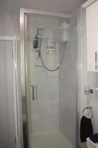 Bathroom (Shower Room)