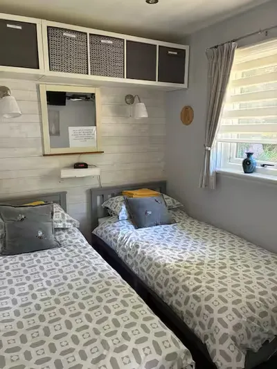 Twin Bedroom